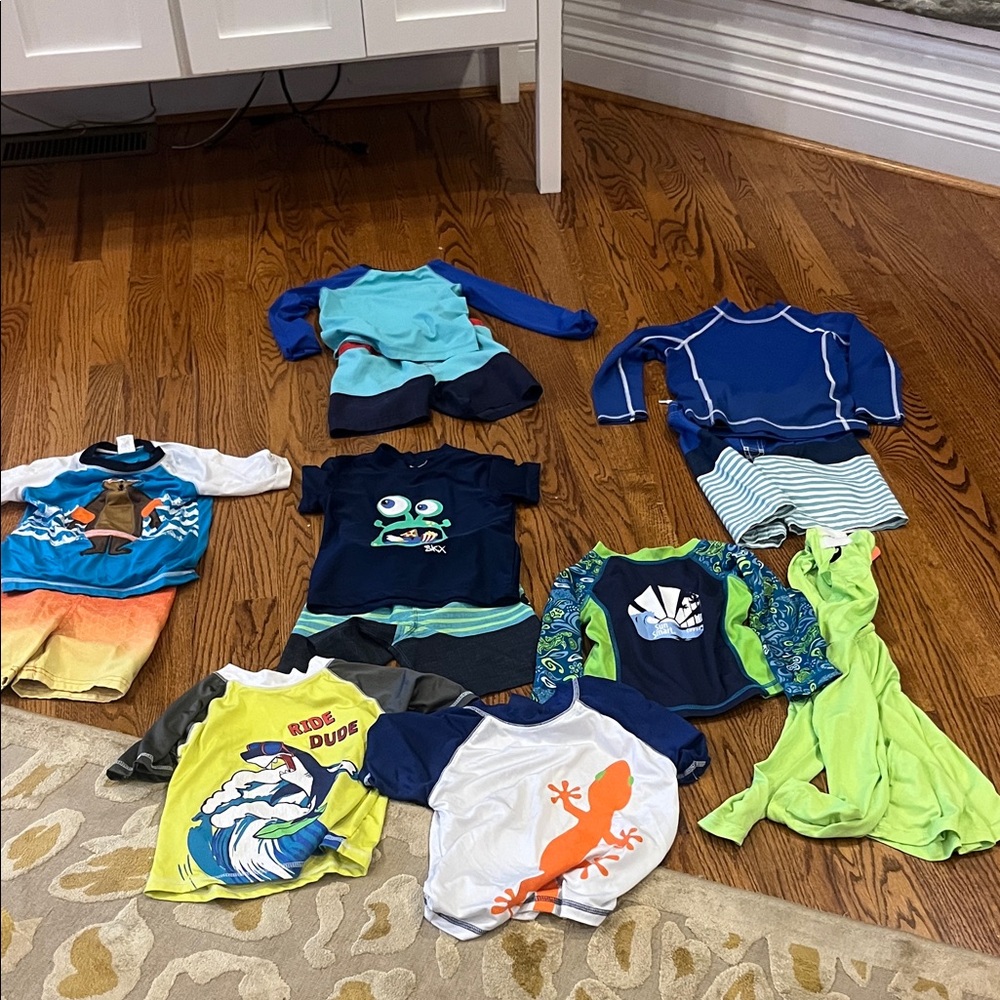 Kids Long Sleeve Rash Guard Swim Shirt - Blue & Green 4 two piece sets